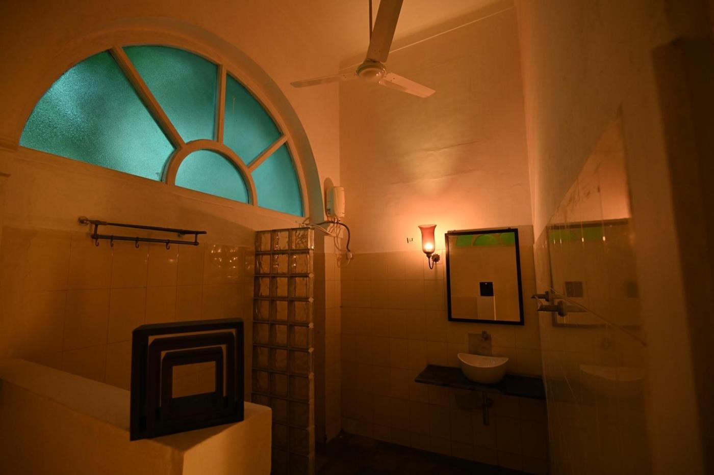 La Cedille - French Heritage House Puducherry Zimmer foto